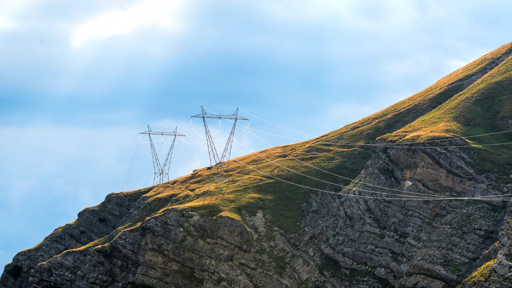 Lack of ambition and attention risks making electricity grids the weak