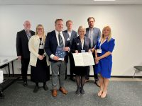 Od lewej do prawej: Paul O'Brien (DeepWind), Melinda Skea (BNOW), Jakub Budzynski (PTMEW), Jon Dugstad (NORWEP), Heike Winkler (WAB e.V.), Eddie Doornbos (NNOW), Rebecca Verhaeghe (POM West Vlaanderen)