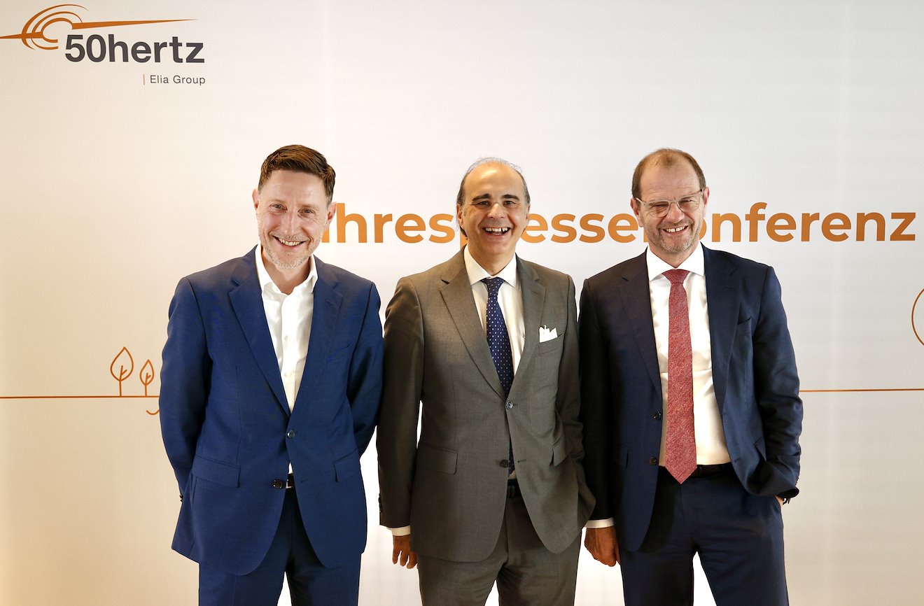 Marco Nix (50Hertz Managing Director Grid Expansion Projects and Finance), Bernard Gustin (CEO Elia Group), Stefan Kapferer (Chairman of the 50Hertz Management Board). (from left to right). Source: 50Hertz