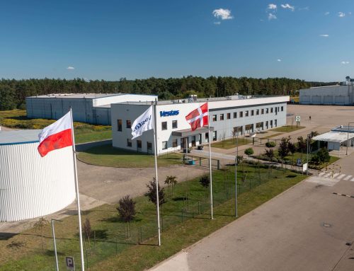 Vestas oficjalnie przejmuje fabrykę łopat do turbin wiatrowych w Goleniowie