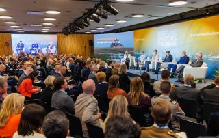 Lettlands Außenministerin Baiba Braže auf der Lennart-Meri-Konferenz in Tallinn, Mai 2026; Quelle: Lettisches Außenministerium / Flickr CC